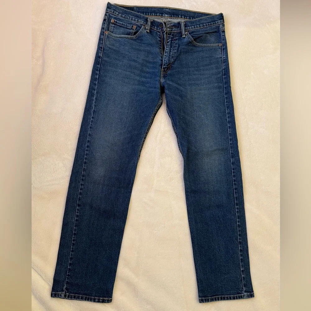 505 Levi's Men's 34 x 32Classic Indigo Straight Jeans